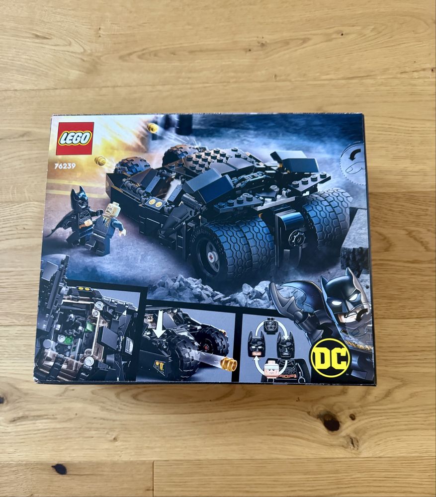 LEGO® 76239 - Batman Tumbler: starcie ze Strachem na Wróble