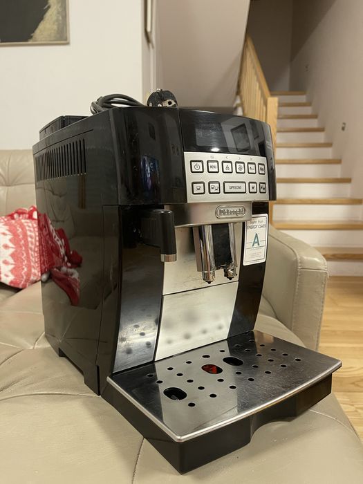 Ekspres do kawy ciśnieniowy Delonghi