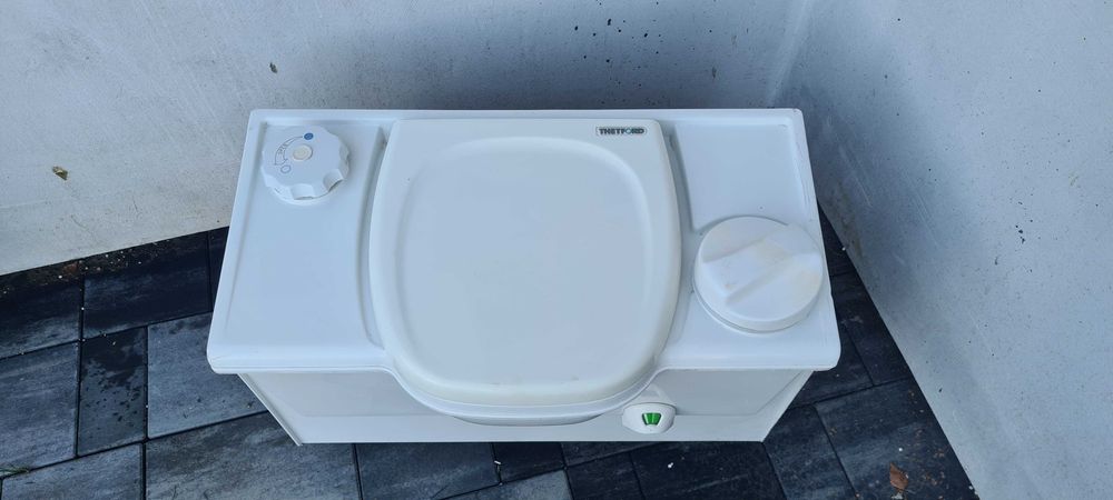 Toaleta turystyczna thetford kasetowa nowa kaseta