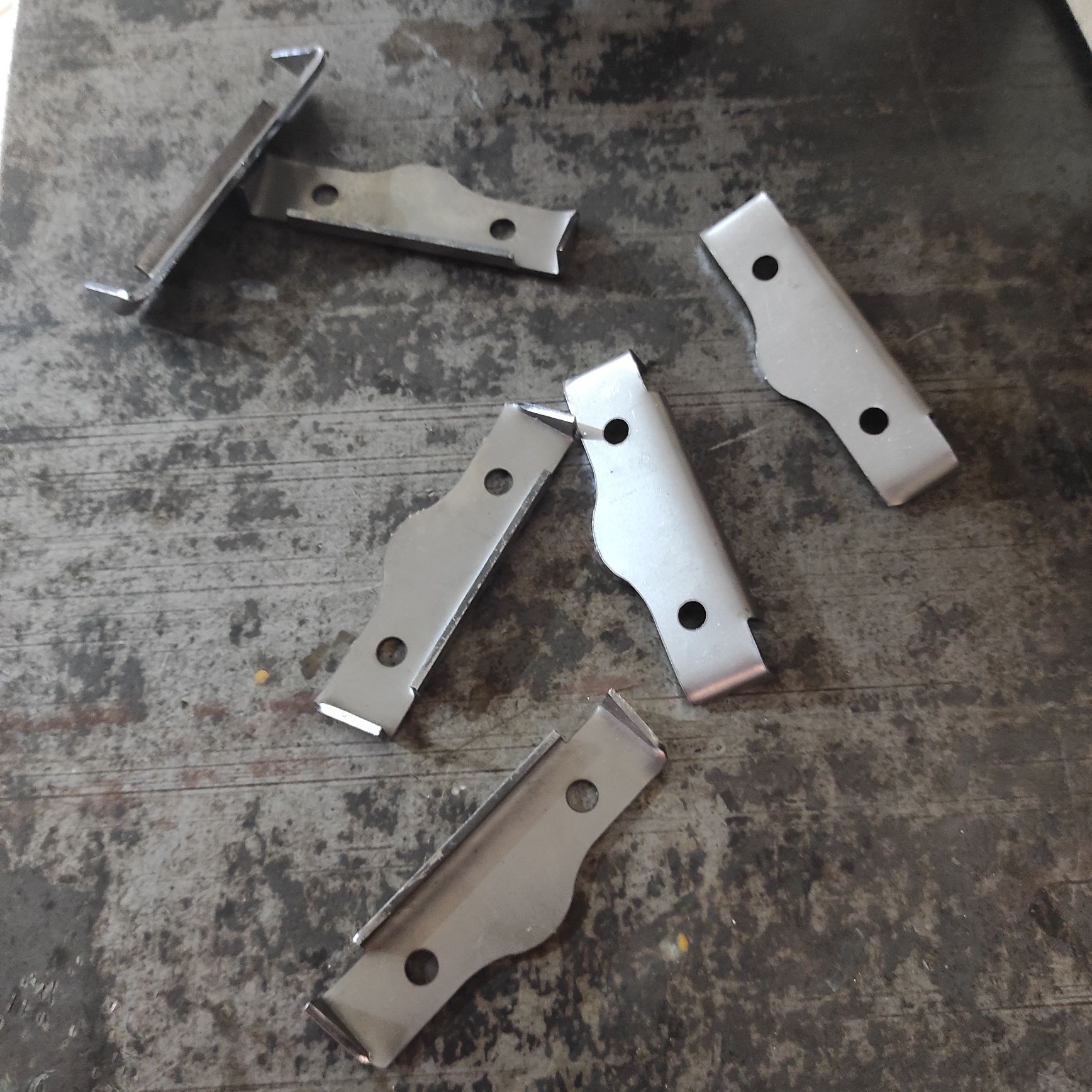 BMW E30 progi e30 e24 e28 wzmocnienie pod lewarek e30 repertuarki e30
