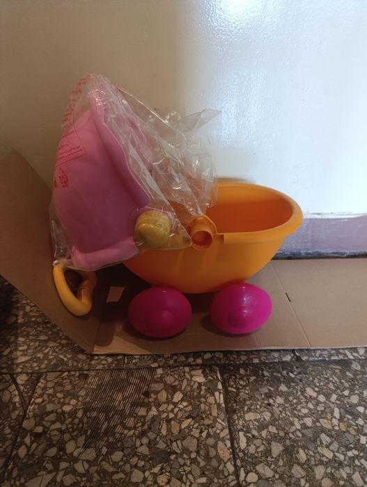 Wózek gondolka dla lalki, lalek 27cm Smoby MiniKiss grający