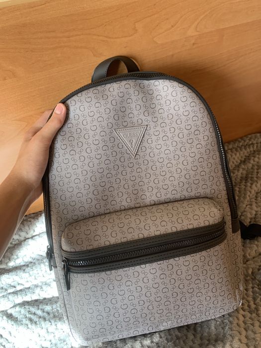 Рюкзак GUESS з монограмою