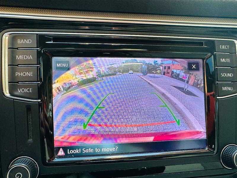 2017 Volkswagen Passat SE