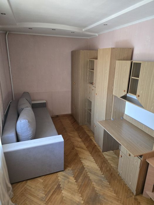 Сдам 2-х комнатную квартиру Дарницкая  площадь