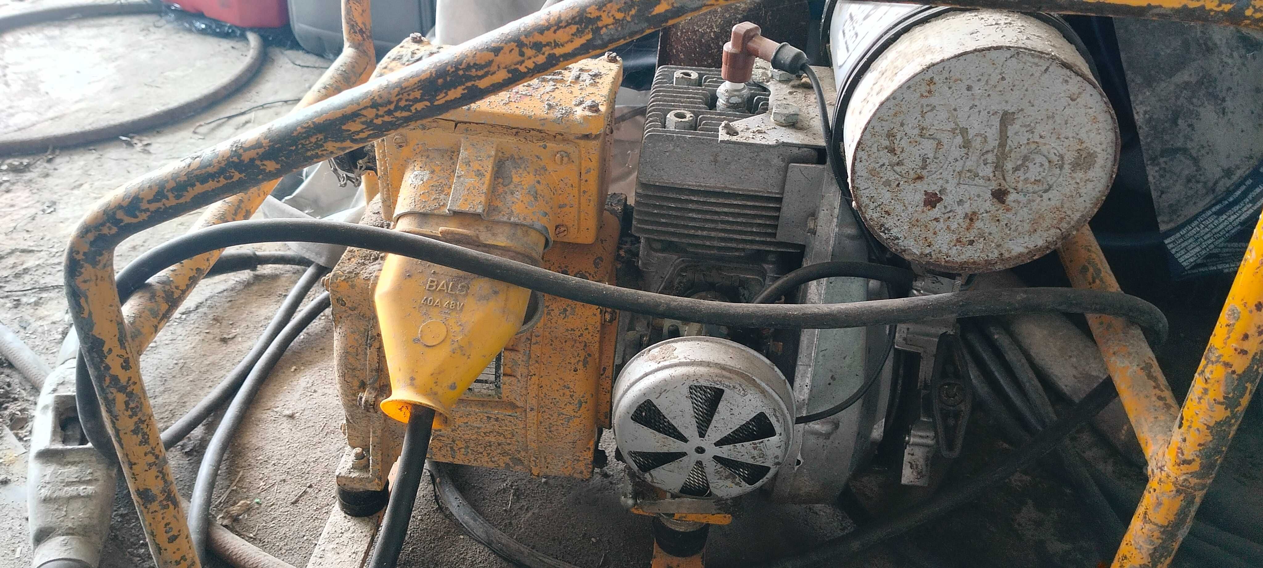 Wibrator spalinowy wacker neuson