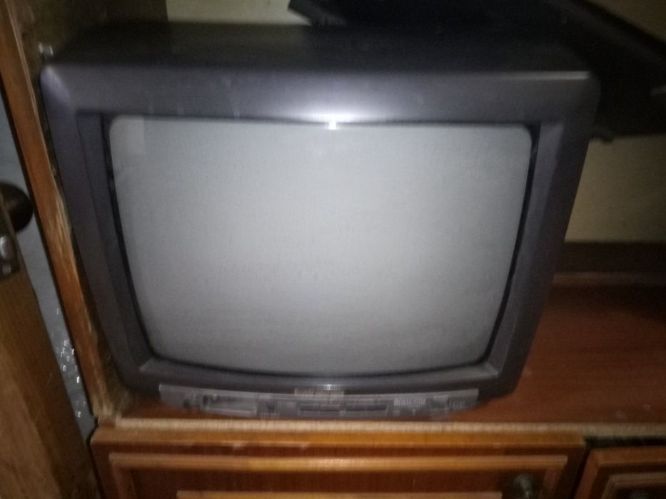 Продам телевизор AIWA TV-C142