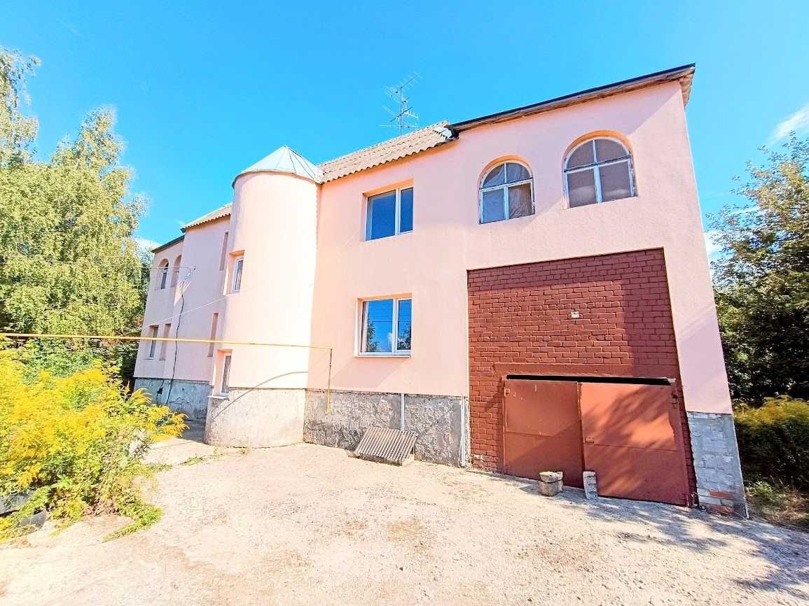 Продам шикарне домоволодіння 345 м2 на В.Данилівці майже даром 188$/м2