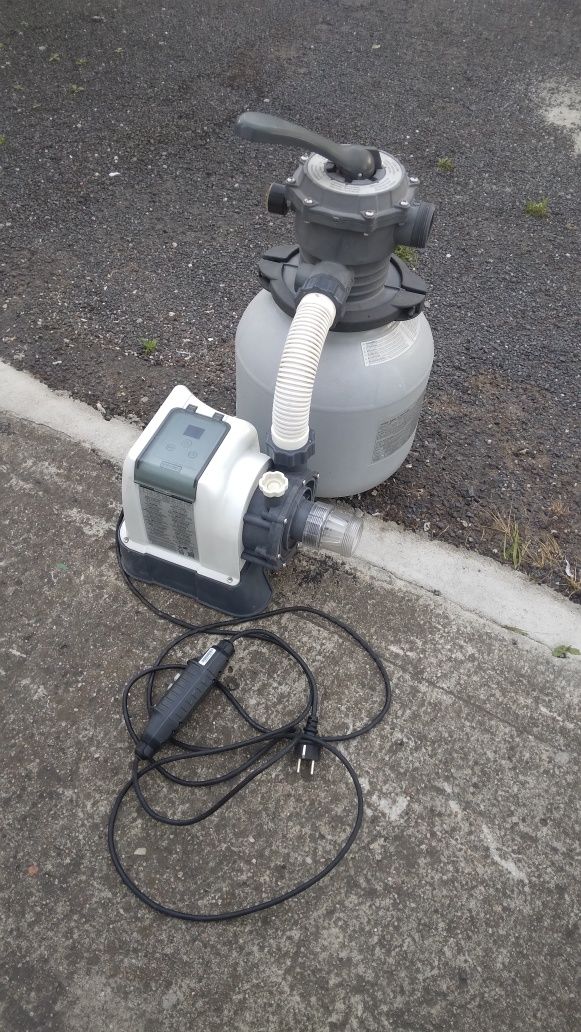 Pompa piaskowa Intex ze zbiornikiem filtrcyjnym z głowicą 6-drożną