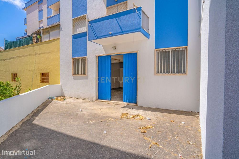 Armazém multifuncional de 110 m² no centro de Caldas da Rainha – 57 50