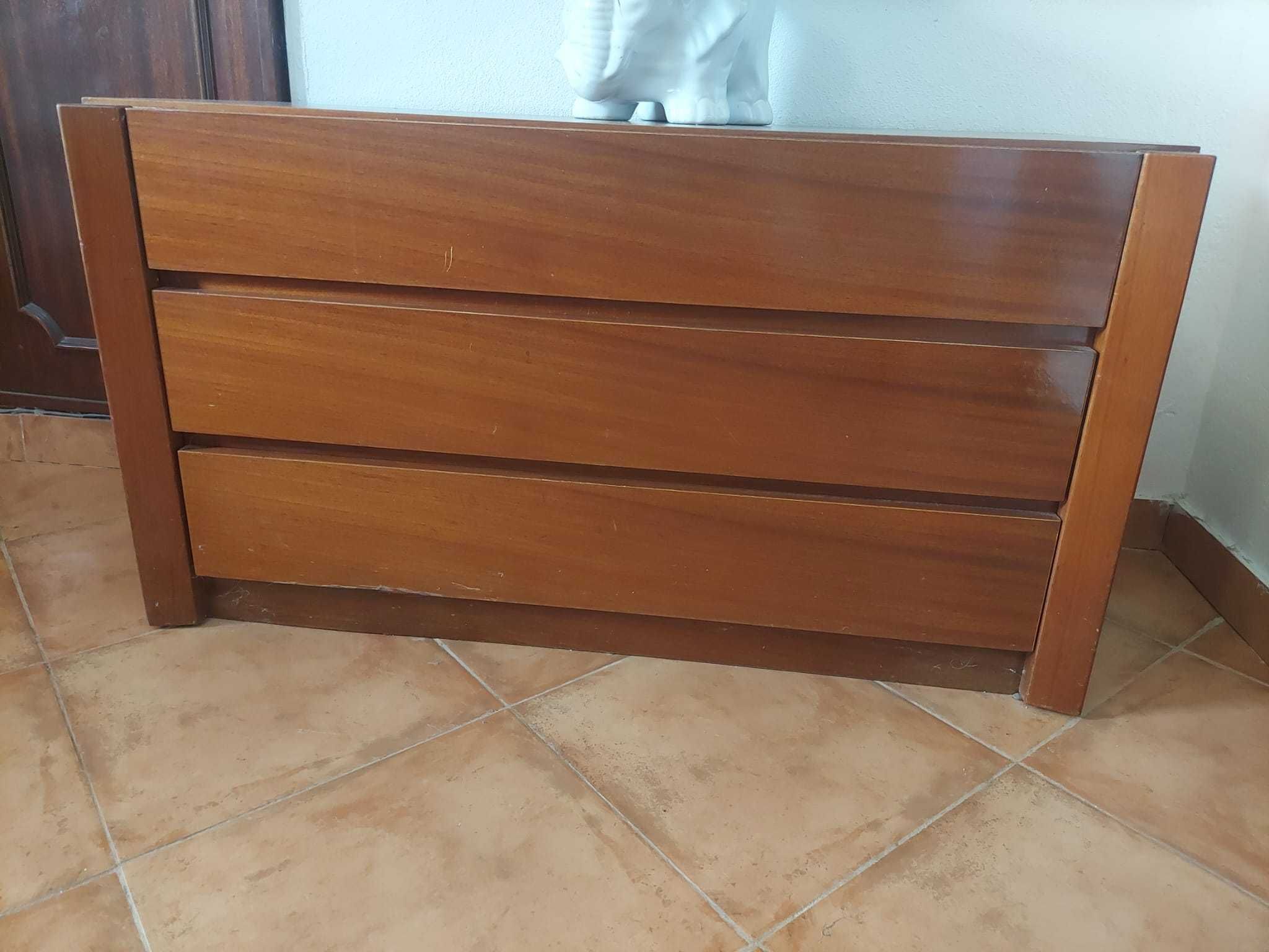 Mobília de quarto madeira maciça