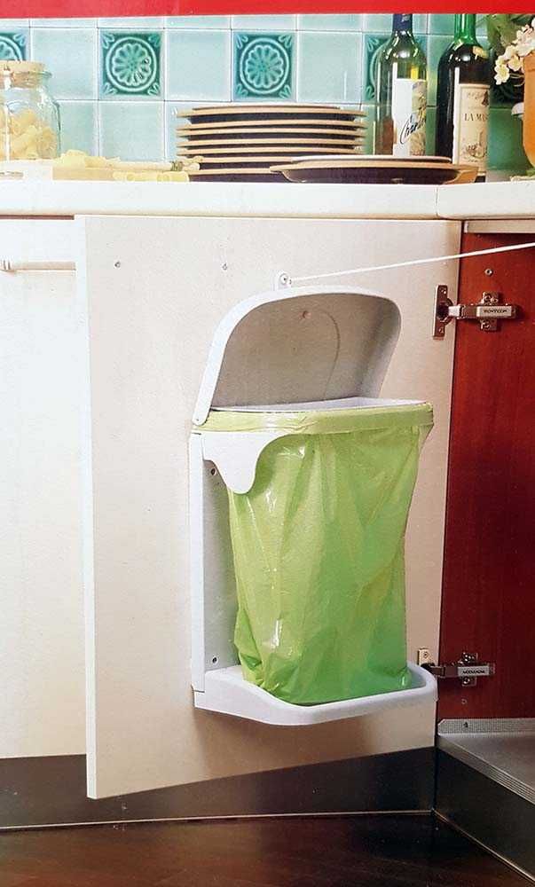 Caixote / recipiente de resíduos para porta de armário