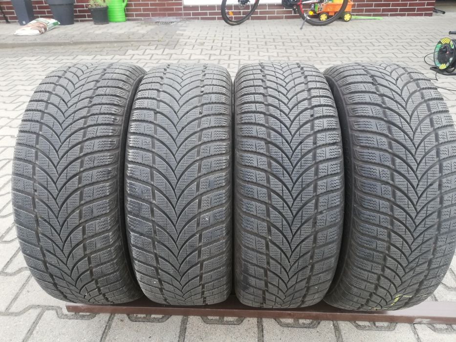 Opony zimowe 205/55/16