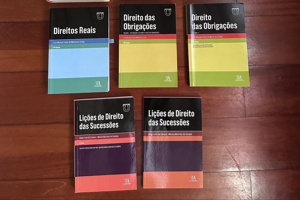 Livros de direito em ótimo estado (ver descrição)