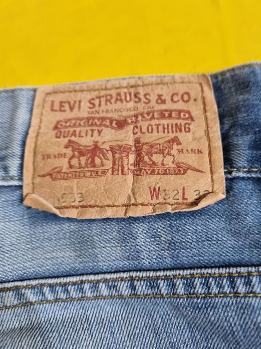 Calças Levi's em bom estado