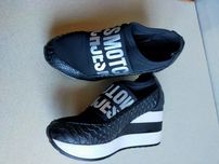 Buty botki  sneakersy Sergio Todzi 35 na platformie