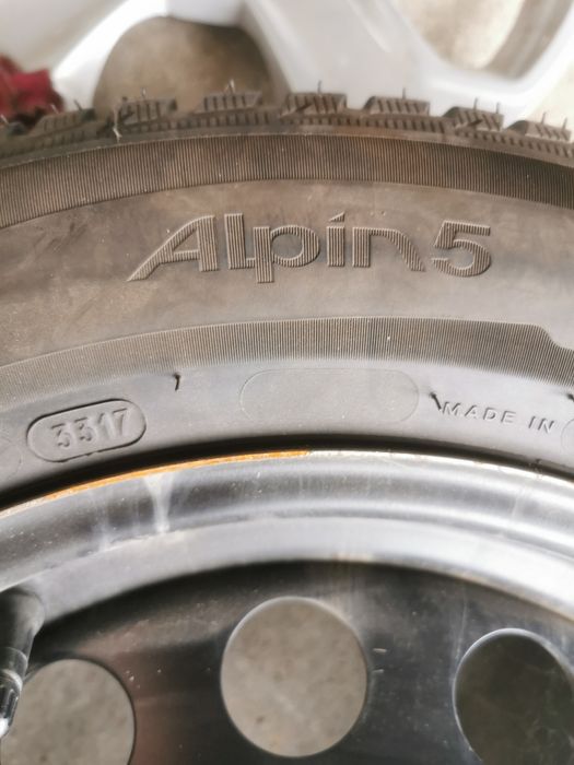 Komplet kół 205/60R16 Michelin 4x108 FORD TPMS