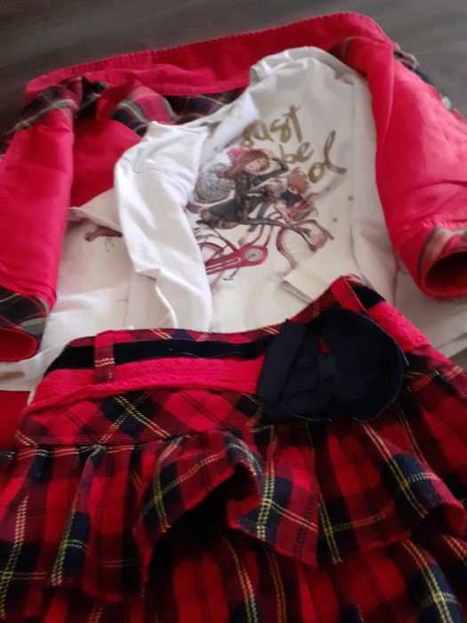 Casaco saia e camisola conjunto 4 anos