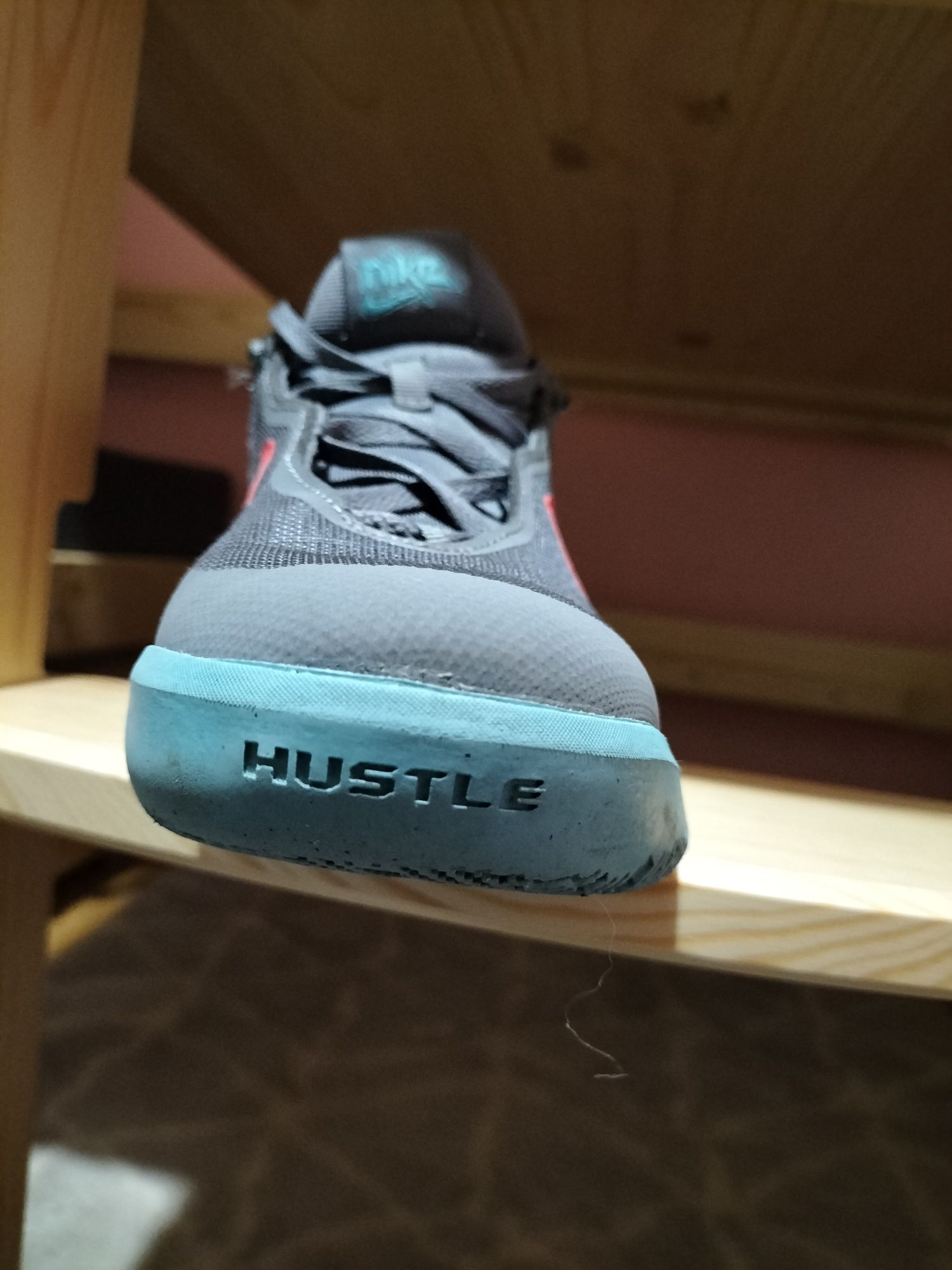 Nike Hustle DX-SU21, roz. 38,5