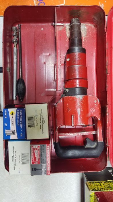 Монтажний пістолет