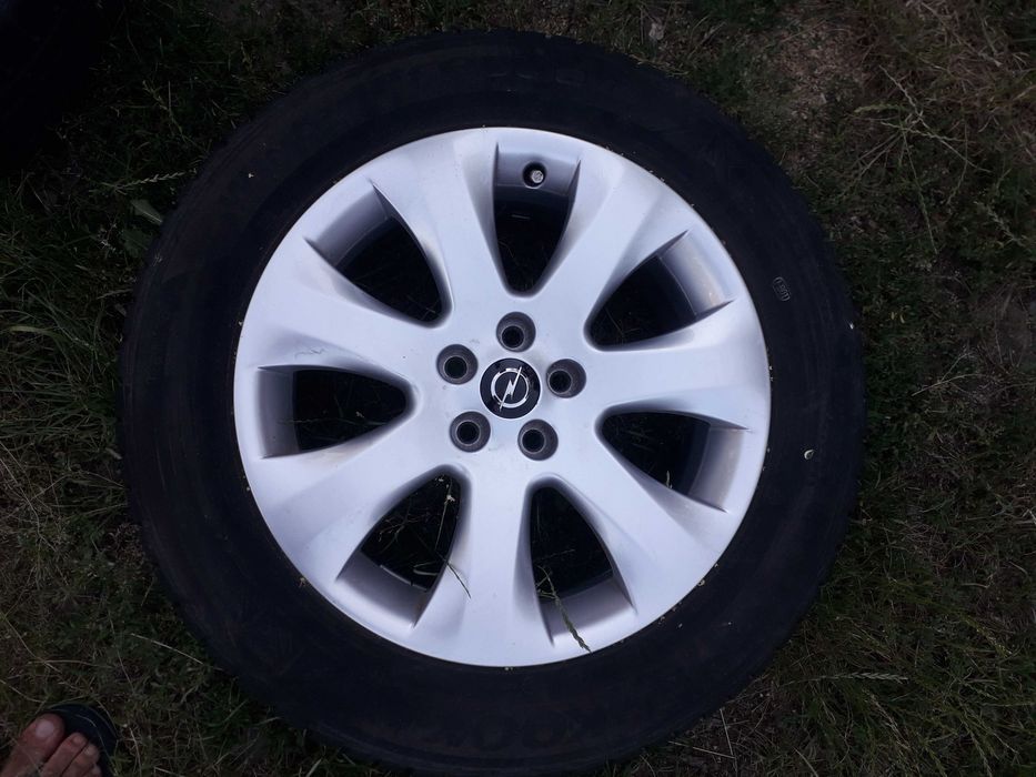 Koła zimowe Opel Mokka 5x105 R17 stan bardzo dobry