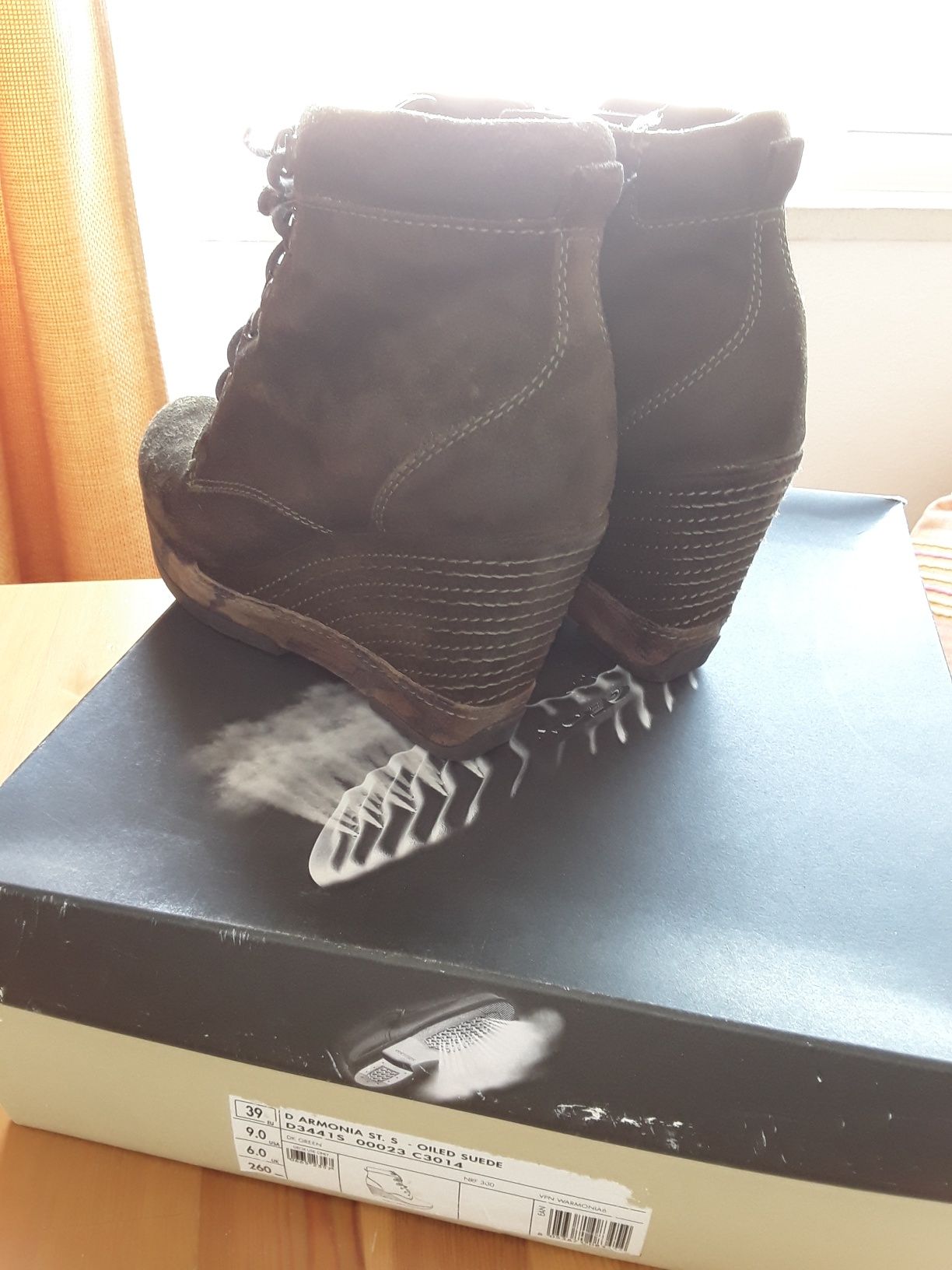 Botas pele Geox 39
