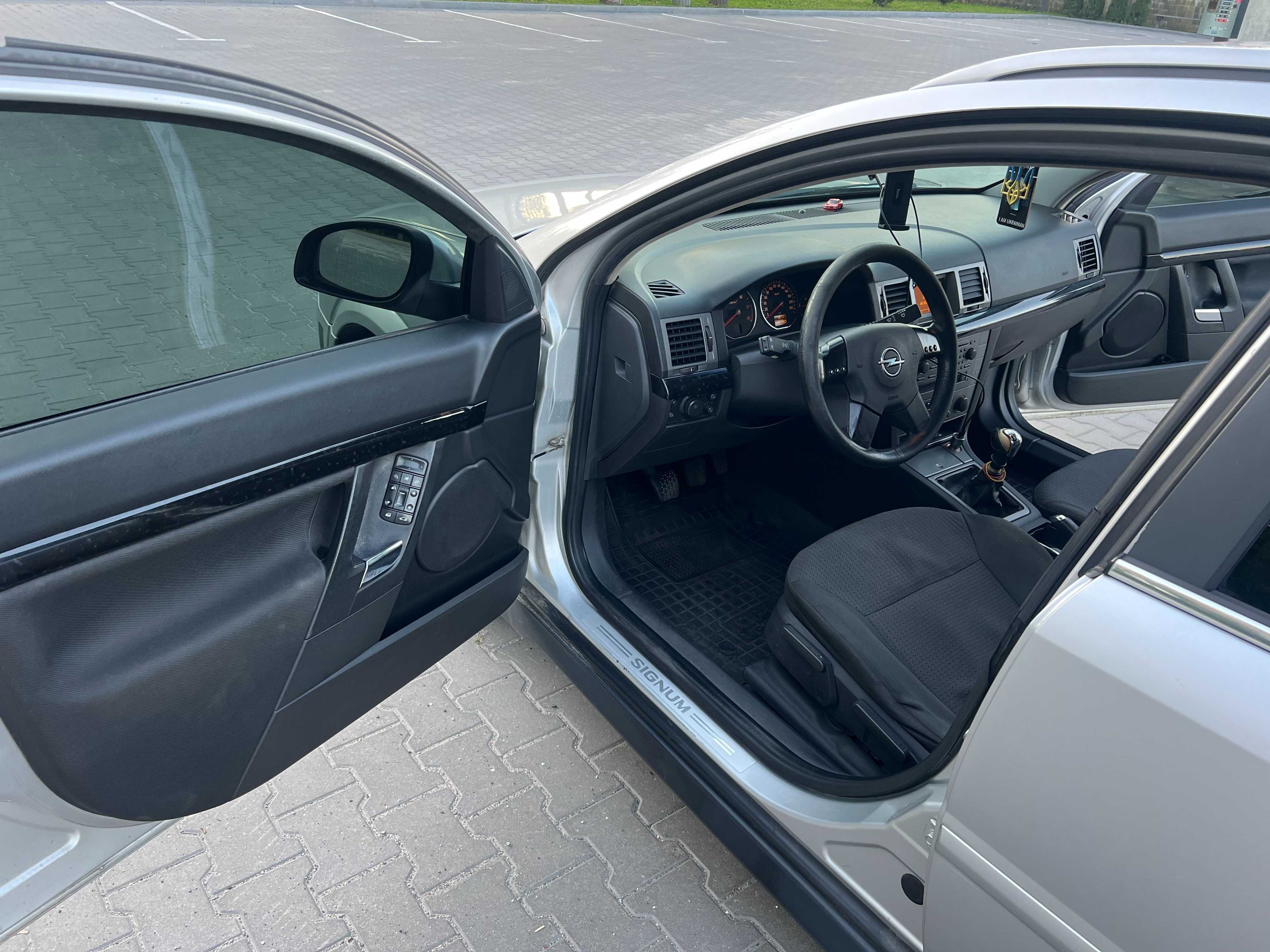 Продам Opel signum