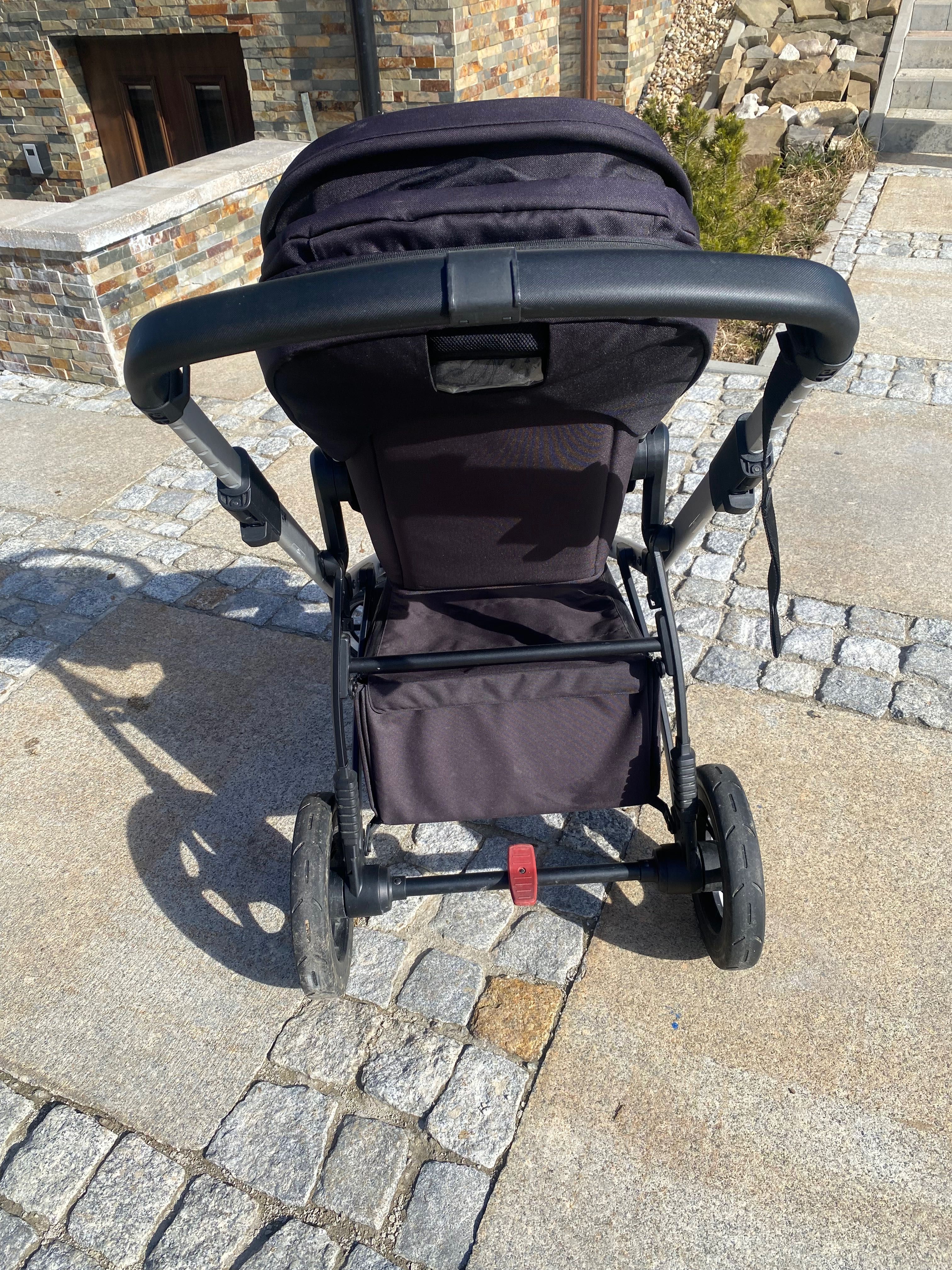 Wózek spacerowy Thule Sleek Aluminum/Midnight Black