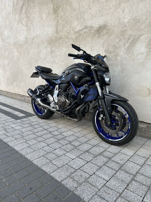 Yamaha mt 07.