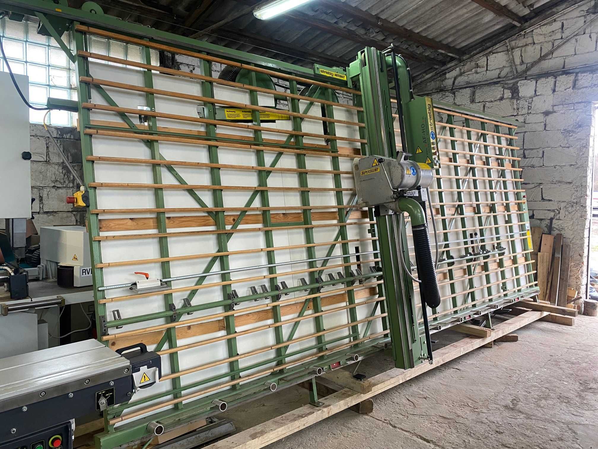 Piła pionowa ścienna STRIEBIG AUTOMAT 6220 AV
