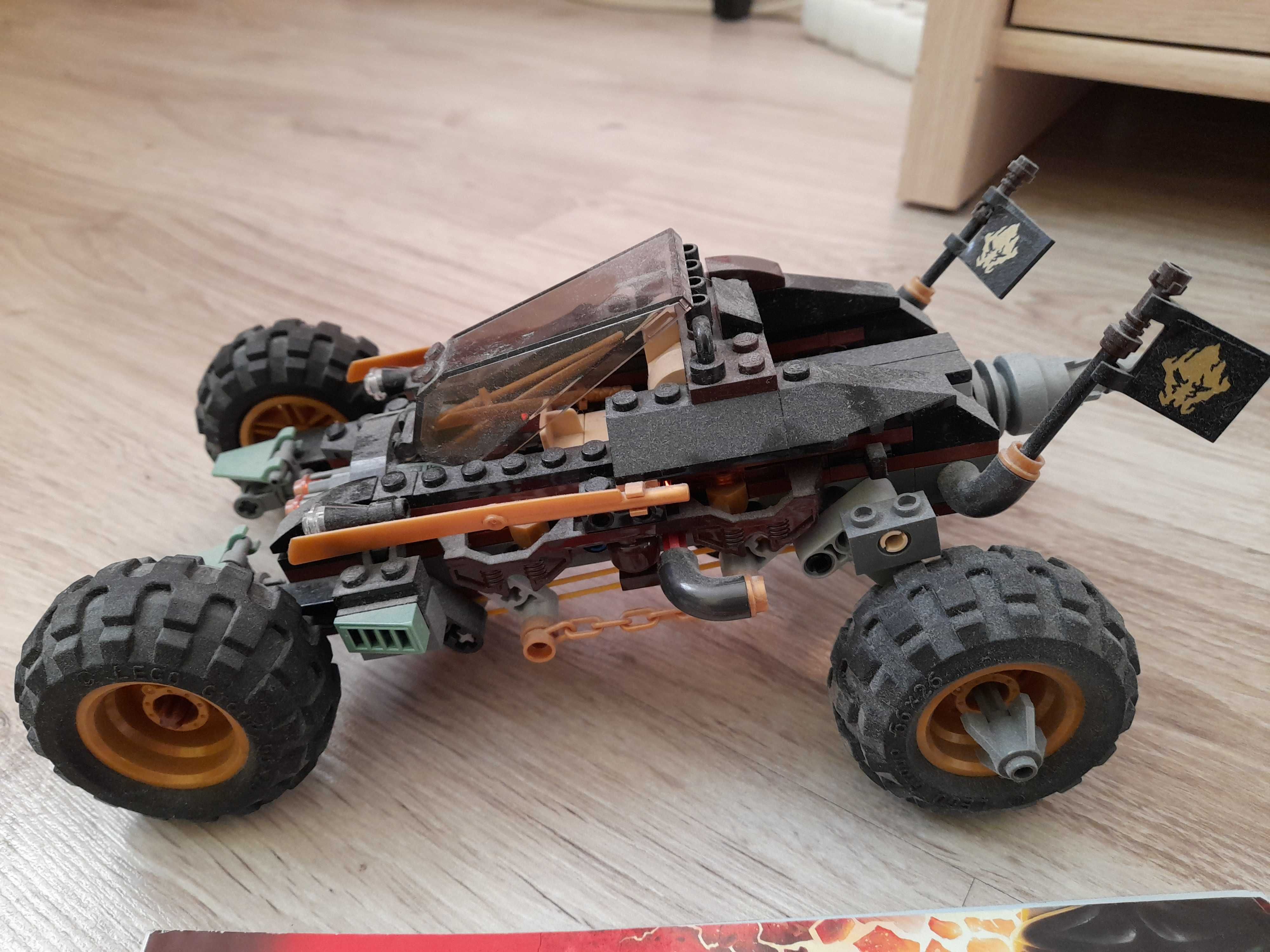 Klocki lego - Pojazd czarnego ninja (zestaw 70589