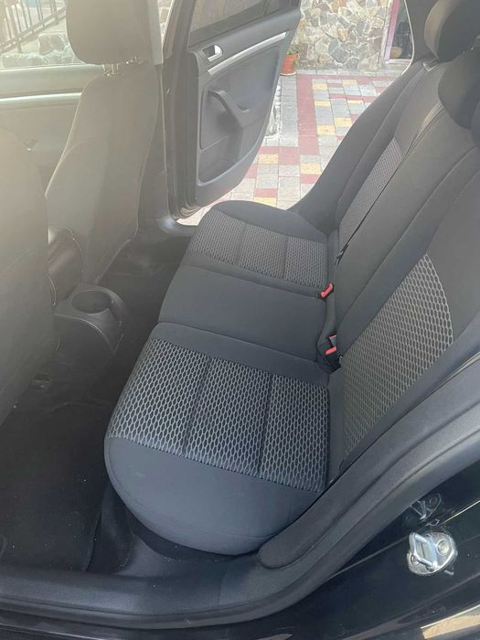 Продам гольф 6 . 1.6 тді універсал 2013 р.в.