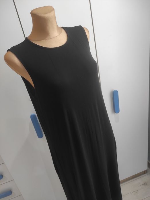 Czarna sukienka maxi Janina
