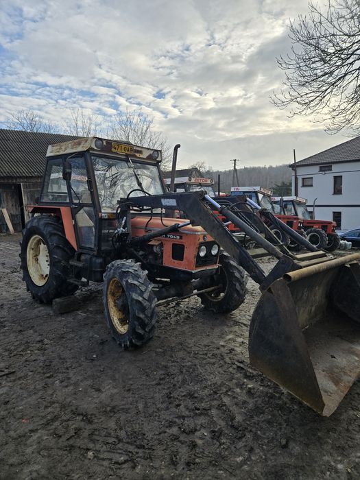 Ciągnik rolniczy Zetor 7045 z Tur Ładowacz, łyżka 7245 / 7745