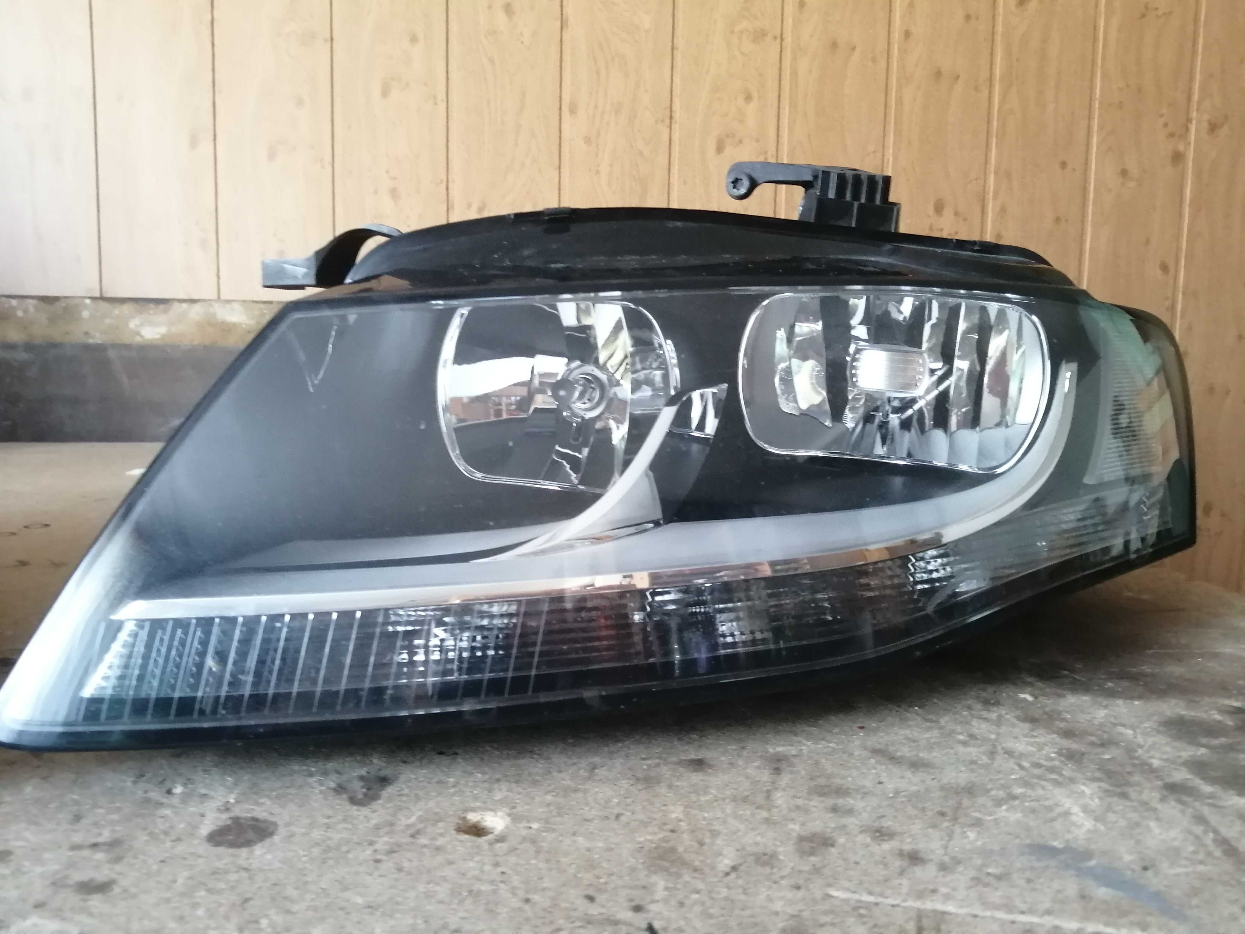 Lampy przód Audi A4 B8 - Angliik