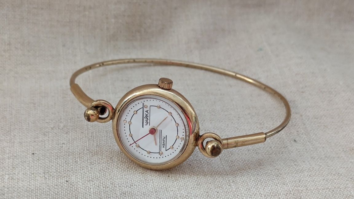 Винтажные женские часы СССР Чайка Позолота