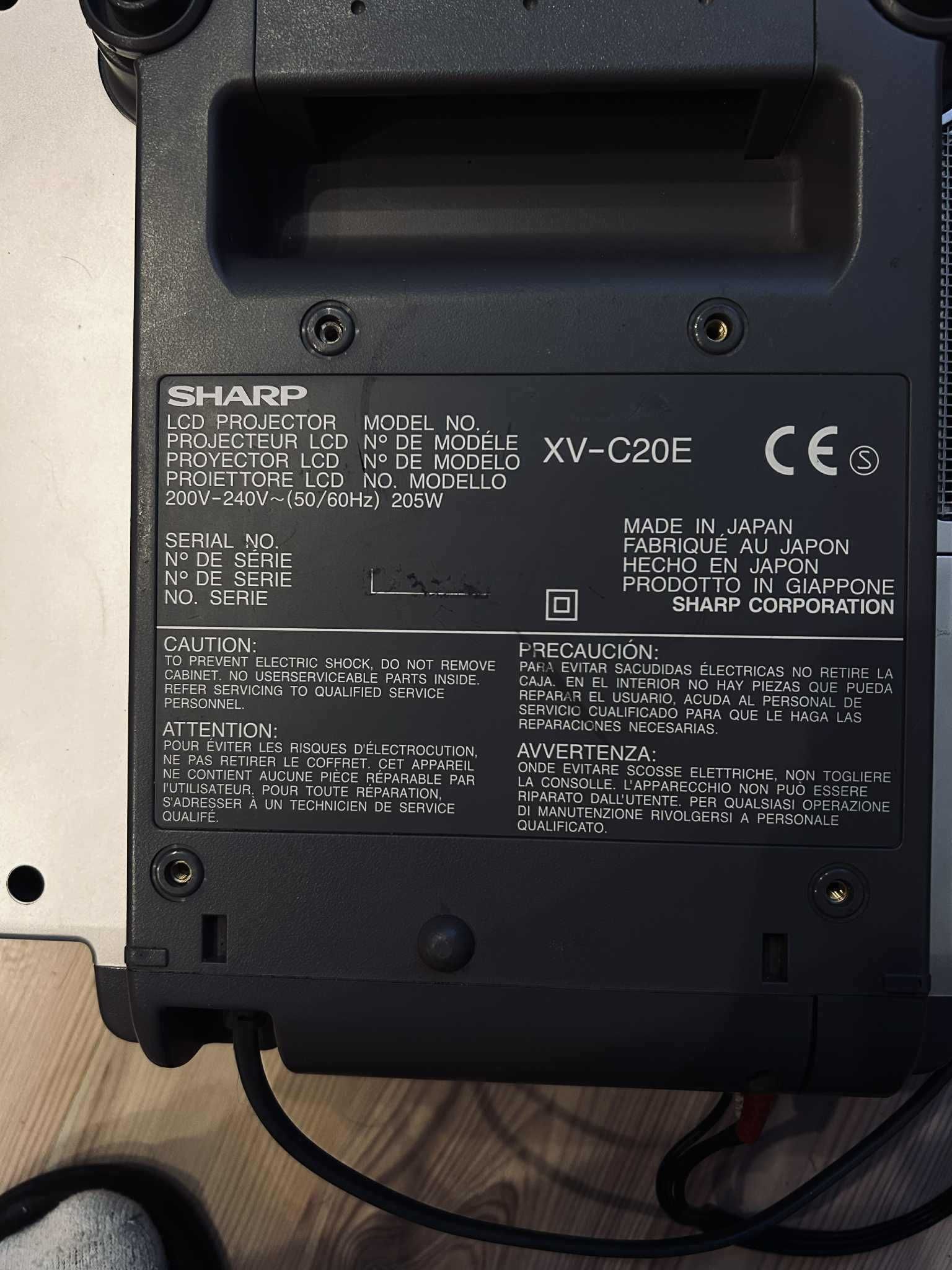 projektor sharp c20