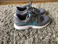 Buciki Nike revolution 4 roz.37,5