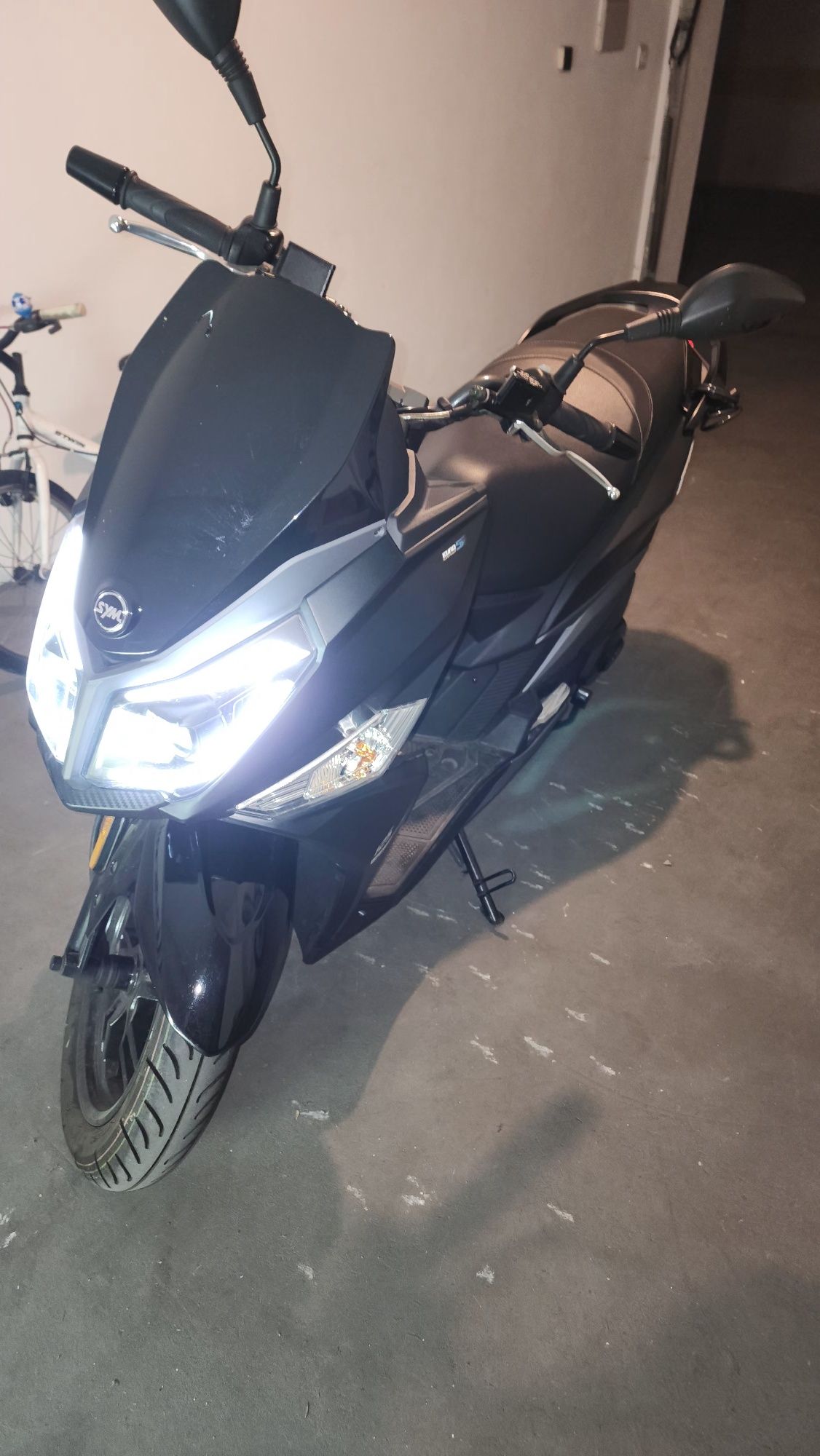 Vendo/troco moto sym jet 14 ano 2022.