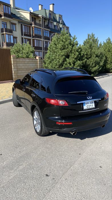 Продам Infiniti FX35 S50
