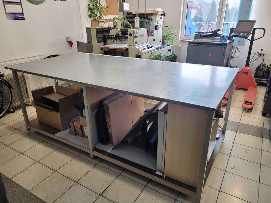 Stół warsztatowy, do  różnych prac wielkość 250x125cm