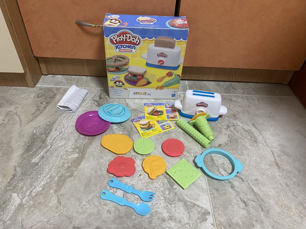 Игровой набор Тостер Play Doh