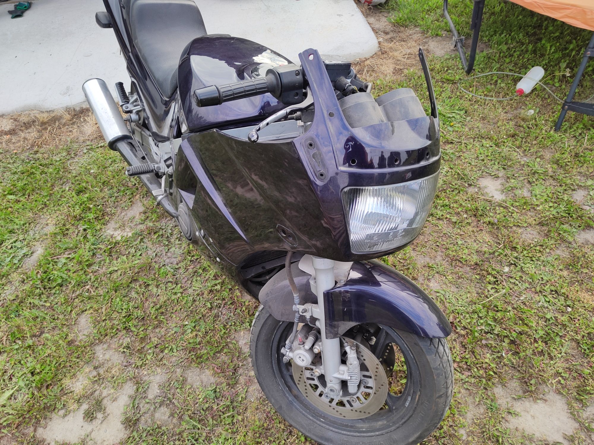 Kawasaki GPZ 600r części