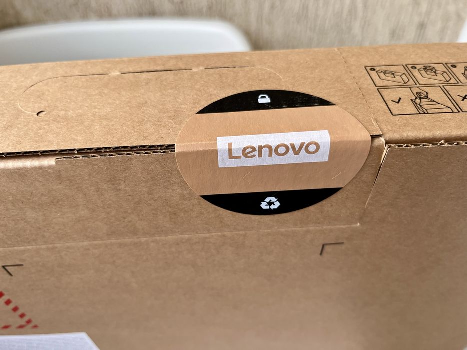 Lenovo IdeaPad Slim 3 15ARP10 - R5 25GB 512GB SSD WIN 11