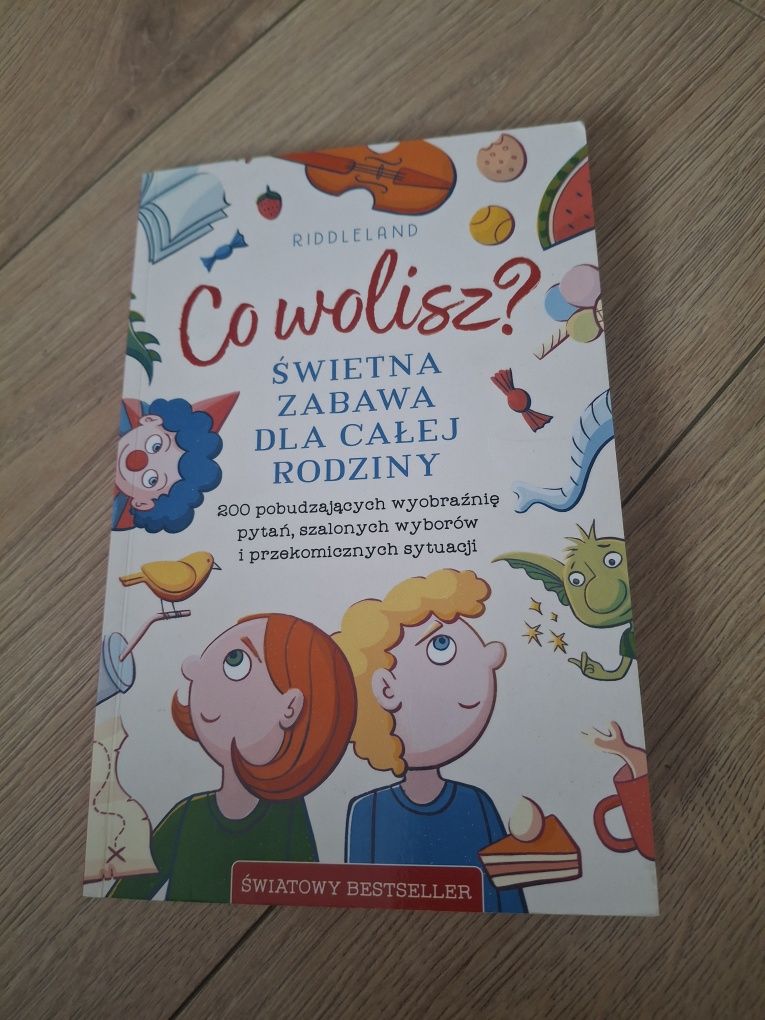 Książka  "Co wolisz?" Riddleland