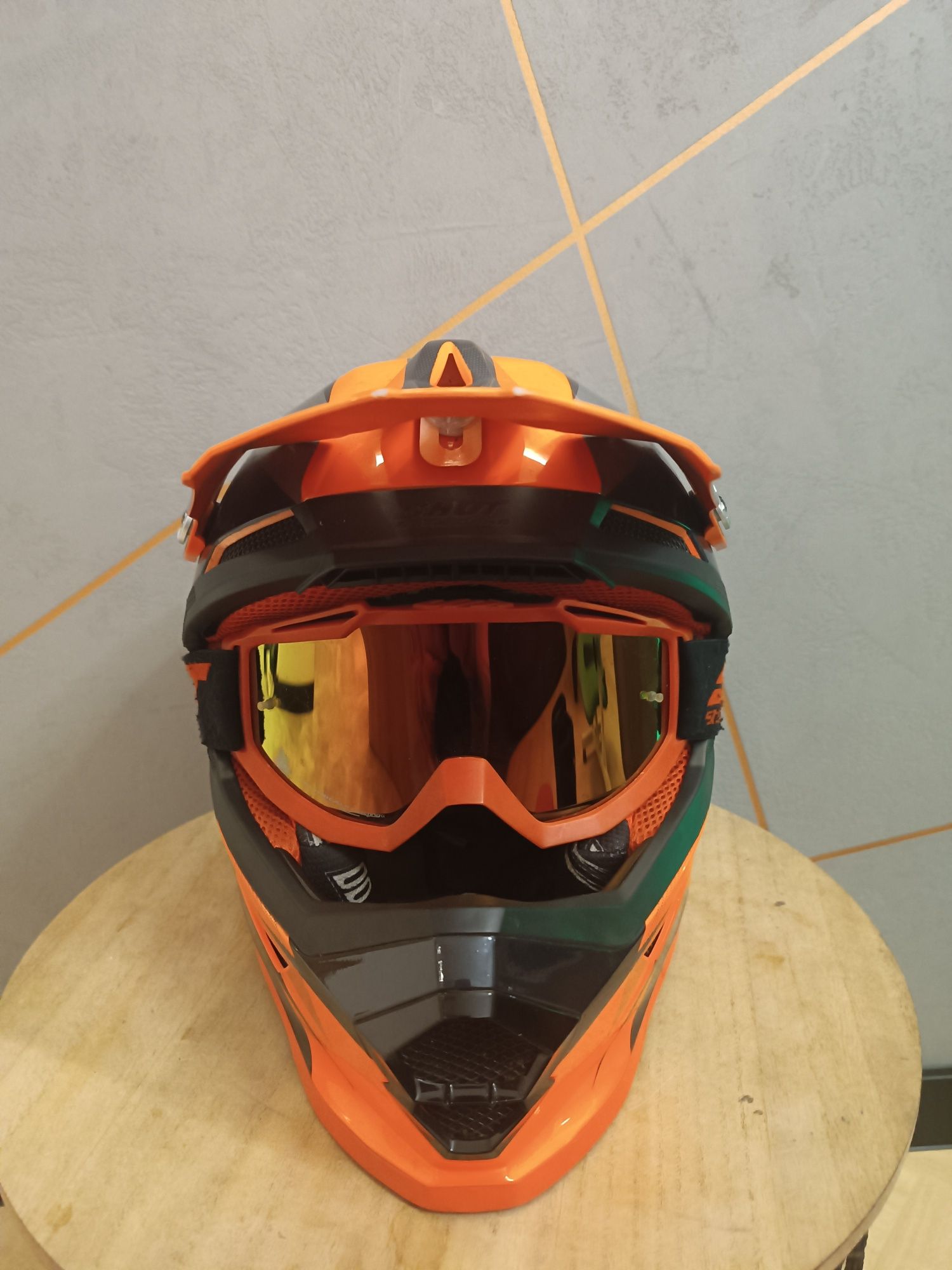 Kask Shot Furious plus gogle Shot Roz.M