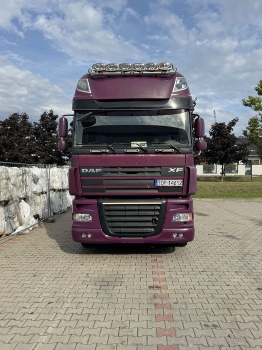 Ciągnik siodłowy DAF XF 105