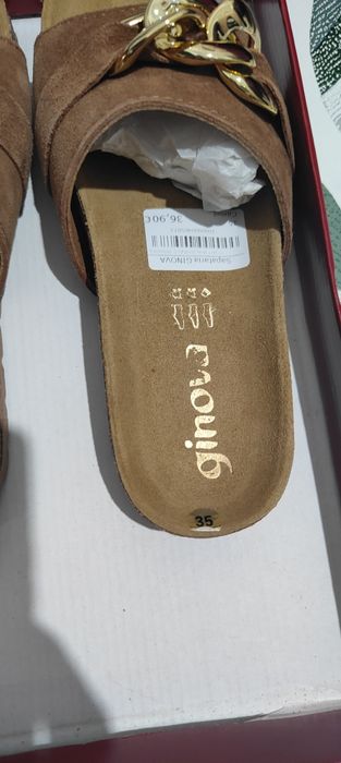 Vendo chinelos de marca n 35