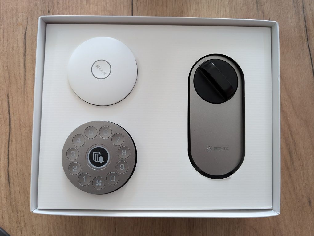 Inteligentny zamek Ezviz DL01S smart lock