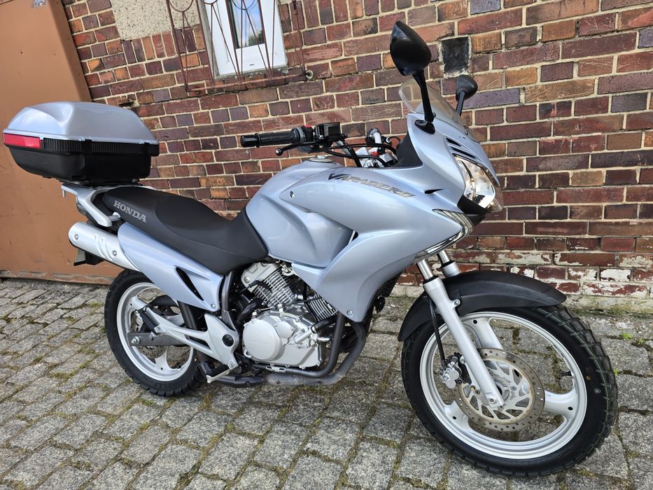 Honda XL 125 Varadero .2007r. Kufer // mały przebieg