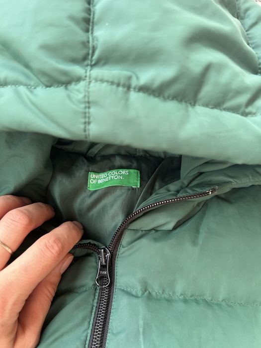 Puchowa zimowa kurtka benetton zielona 128 134
